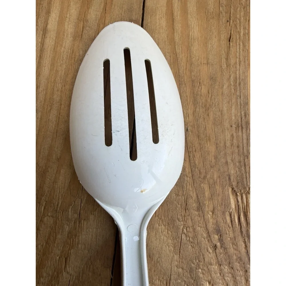 Taylor Made Products vintage almond
